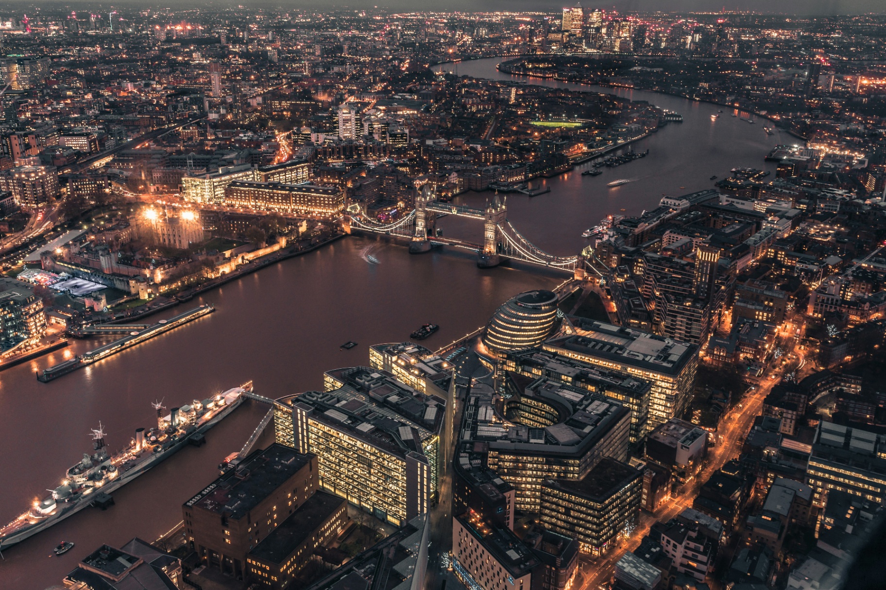 London city skyline at night